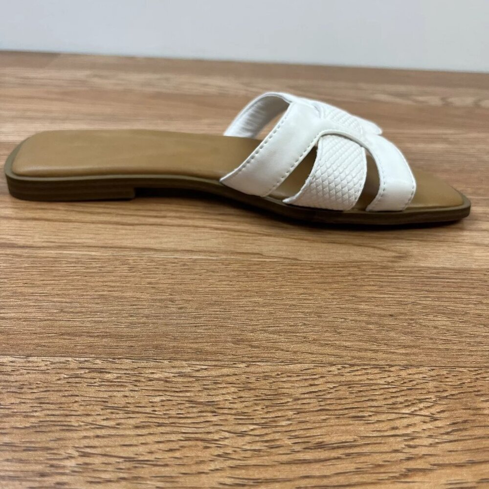 Truffle Collection White Slide Sandals – Size 7 – ASOS - Picture 3 of 7